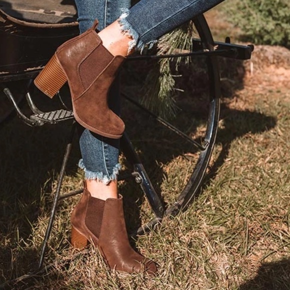 NEW Soda Physic Brown Stacked Heel Chelsea Bootie - Picture 11 of 13